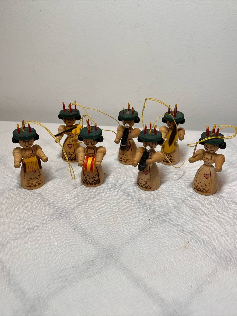 Vintage hand-carved & painted wooden procession tree ornaments
Folk Art
2”